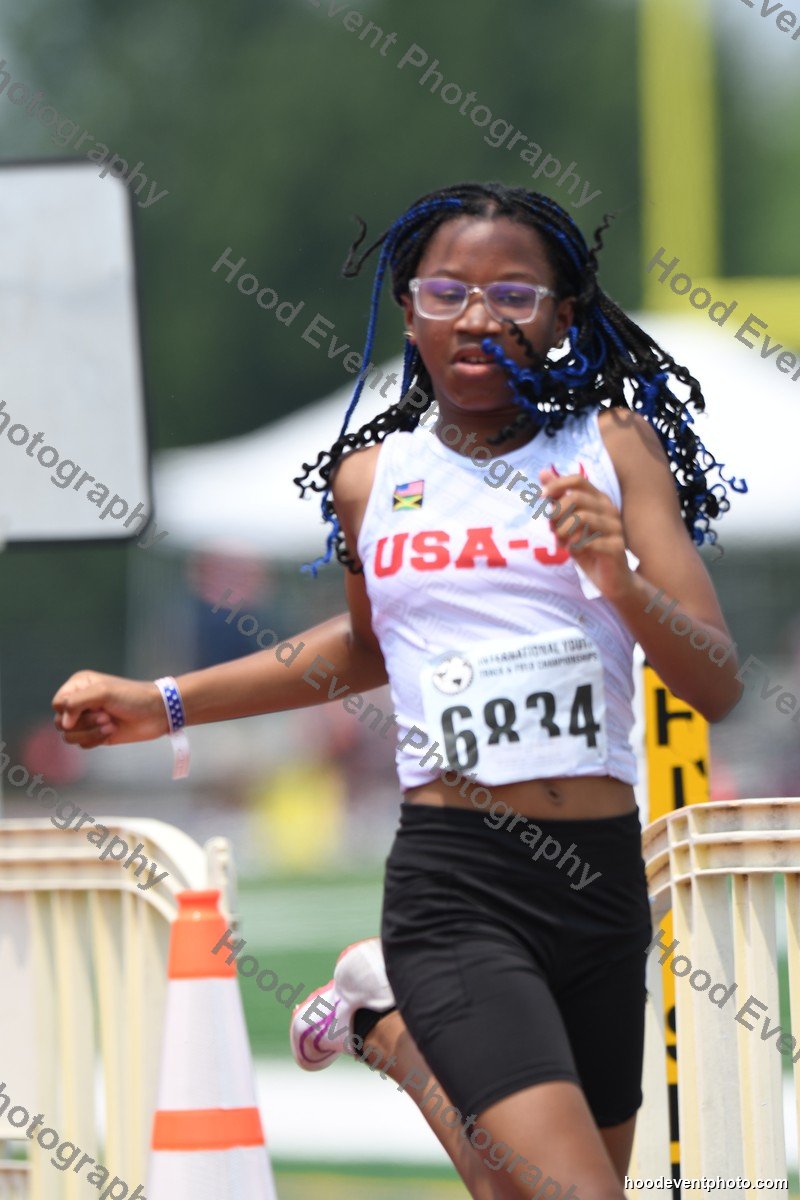 Bib 6834