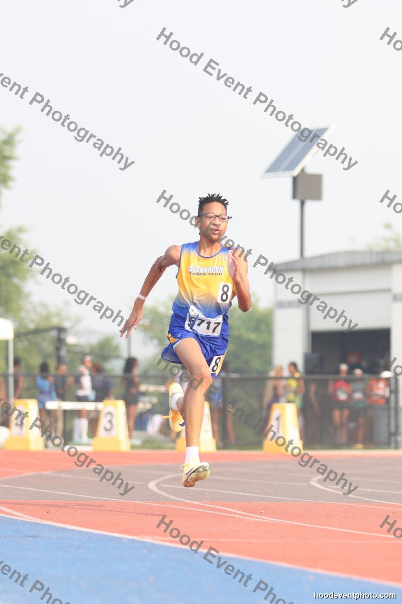 Bib 5717